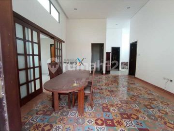 Murah Rumah Modern Halaman Luas One Gate Singopuran Kartasura
