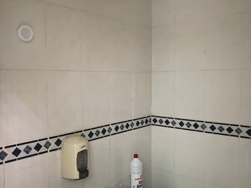SE VENDE OFICINA col. Terminal, Monterrey, Nuevo León