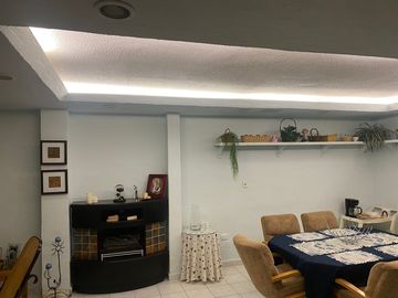 SE VENDE OFICINA col. Terminal, Monterrey, Nuevo León