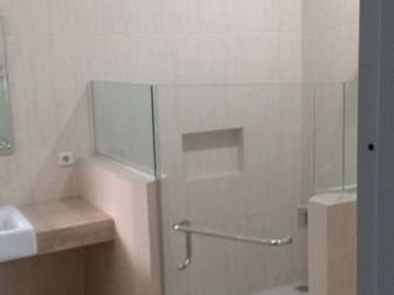 RUMAH MODERN 2 LANTAI SUKOMANUNGGAL SURABAYA BARAT