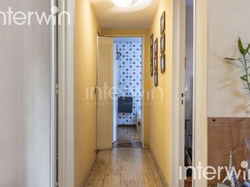 Departamento - Venta -  4 amb con balcón - Caballito