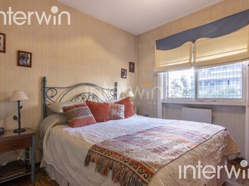 Departamento - Venta -  4 amb con balcón - Caballito