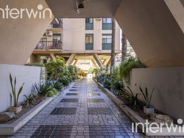 Departamento - Venta -  4 amb con balcón - Caballito