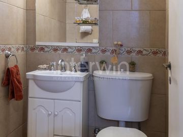 Departamento - Venta -  4 amb con balcón - Caballito