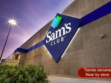 Casa con alberca y jardín privado, estacionamiento para 2 autos, cuarto de lavad