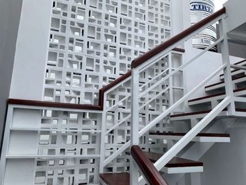 RUMAH 2 LANTAI PALING CANTIK DEKAT KANTOR WALIKOTA JOGJA