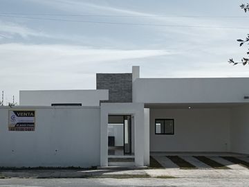 QUINTA EN VENTA EN COL. LOS PORTALES EN ZUAZUA NUEVO LEON