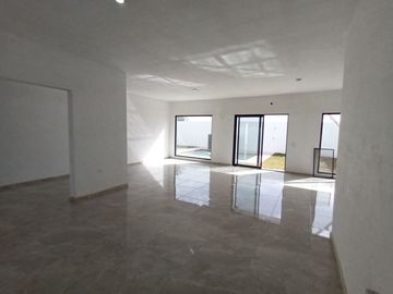 QUINTA EN VENTA EN COL. LOS PORTALES EN ZUAZUA NUEVO LEON