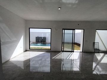 QUINTA EN VENTA EN COL. LOS PORTALES EN ZUAZUA NUEVO LEON