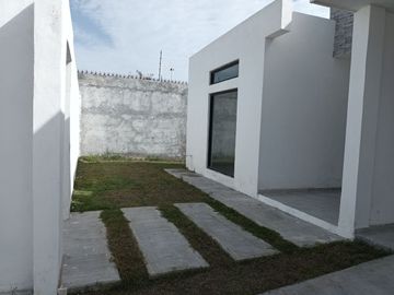 QUINTA EN VENTA EN COL. LOS PORTALES EN ZUAZUA NUEVO LEON