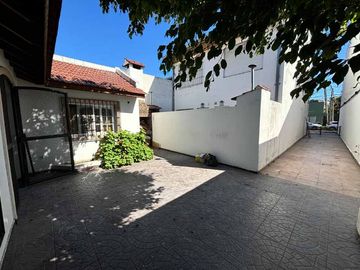 Casa PH en venta en Wilde Centro