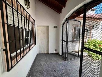 Casa PH en venta en Wilde Centro