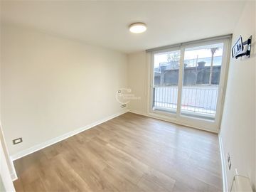 2 dorm. 2 baños. Estac. Bodega. Av. La Florida