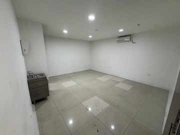local en arriendo en aves maria. Cod A515173