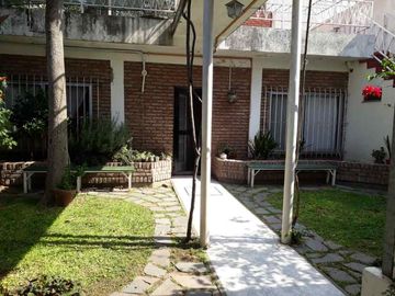 Casa para 2 Familias en venta en Florencio Varela Oeste