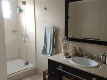 Chalet PH en venta en Castelar Sur