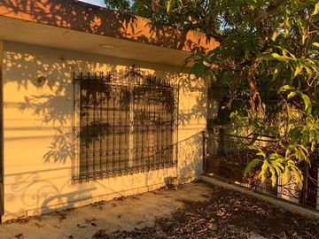 VENTA DE CASA IDEAL PARA REMODELAR EN GARCÍA GINERÉS, MÉRIDA YUCATÁN