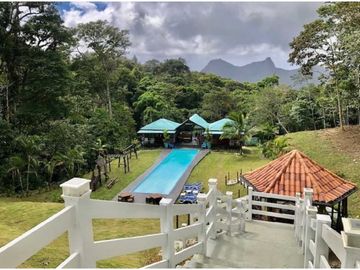 VENTA CASA EN ALTOS DEL MARIA CON PISCINA 6 RECAMARAS 1993M2