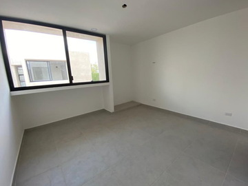 Townhouse de dos recámaras a la venta en Cholul.