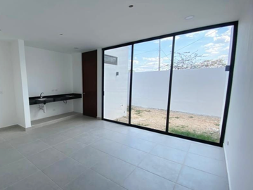 Townhouse de dos recámaras a la venta en Cholul.