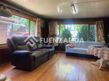 Local Comercial en venta con 2 cámaras frigorificas