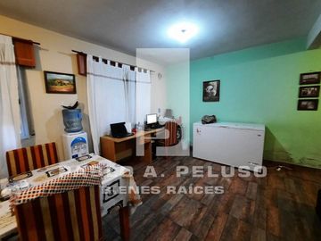 DOS DEPARTAMENTOS, 3 AMBIENTES CADA UNO. MERLO. ZONA OESTE. BUENOS AIRES.