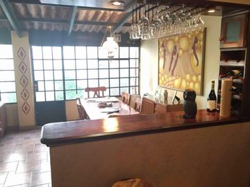 Chalet ubicado a 150 metros de la Avenida Hipólito Yrigoyen. Casa Tipo Chalet Apta Crédito En Longchamps