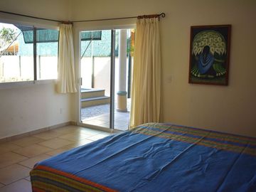 Casa de 4 recamaras, alberca y jacuzzi privado, gran terraza con palapa de doble