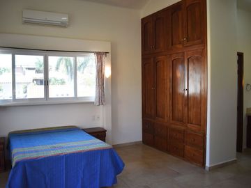 Casa de 4 recamaras, alberca y jacuzzi privado, gran terraza con palapa de doble