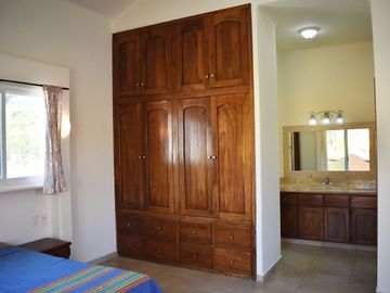 Casa de 4 recamaras, alberca y jacuzzi privado, gran terraza con palapa de doble