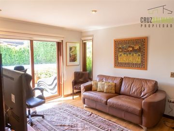 Casa en venta de 5 dorm. en Puerto Varas