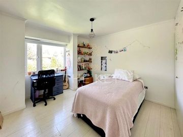 Venta Casa en 6 dormitorios, Piscina, Quincho. Talagante