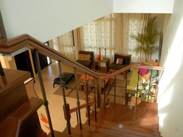 2 bedroom out of town villa with a prefect view of the golf course in Silang Cavite close to Sta. Rosa
