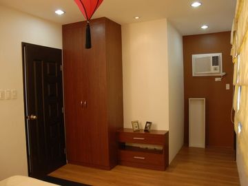2 bedroom out of town villa with a prefect view of the golf course in Silang Cavite close to Sta. Rosa