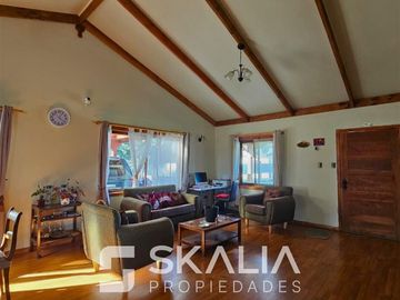 Casa en venta de 3 dormitorio 2 baños en Cabrero oportunidad