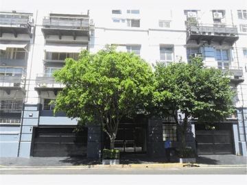 CON RENTA - NUEVO PRECIO - Departamento en Venta en Caballito 3 ambientes 70 m2 + balcón, al frente, con cochera – Emilio Mitre 500