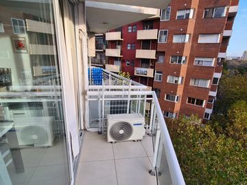 Venta - Departamento dos ambientes con balcón en ochava -  Bolívar 2795 - Zona Centro