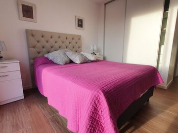 Venta - Departamento dos ambientes con balcón en ochava -  Bolívar 2795 - Zona Centro