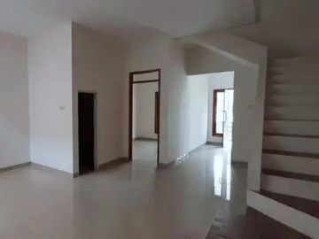 Rumah Dijual Di Babatan Pratama, Wiyung DN