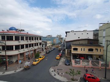 VENTA DE 2 EDIFICIOS COMERCIALES Y 2 CASAS RENTERAS EN CENTRO/SUR. EXCELENTE RENTABILIDAD (LC)