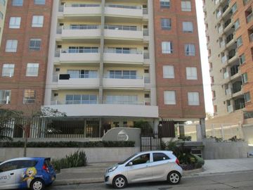 apartamento en venta en ciudad jardín. Cod V100054