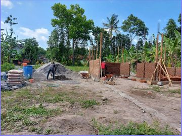 Tanah Dalam Kawasan Cluster Mini di Ngladon