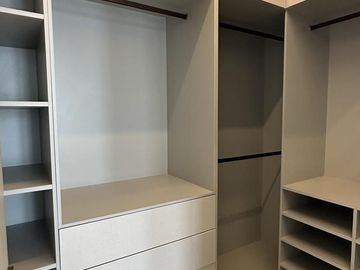 VENTA DE CASA DE ESTRENO URB. AIRES DEL BATAN,  VISTA AL LAGO