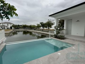 VENTA DE CASA DE ESTRENO URB. AIRES DEL BATAN,  VISTA AL LAGO