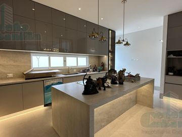 VENTA DE CASA DE ESTRENO URB. AIRES DEL BATAN,  VISTA AL LAGO