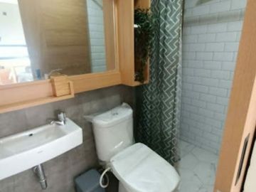 Rumah full furnished SIAP HUNI strategis di Sawangan Depok