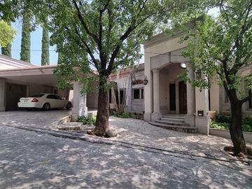Venta Casa en Los Colorines San Pedro Garza García