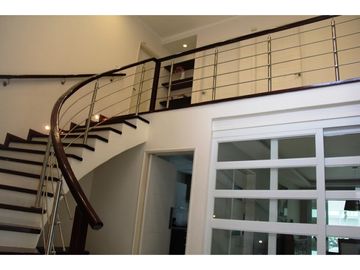 VENTA HERMOSA CASA COSTA DEL ESTE