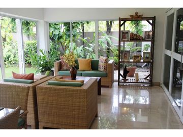 VENTA HERMOSA CASA COSTA DEL ESTE