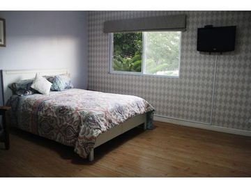 VENTA HERMOSA CASA COSTA DEL ESTE
